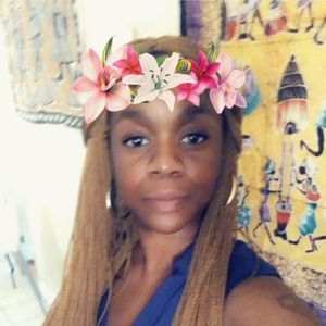 Meet your Posher, Corinne